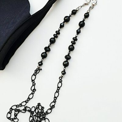 Akinių grandinėlė