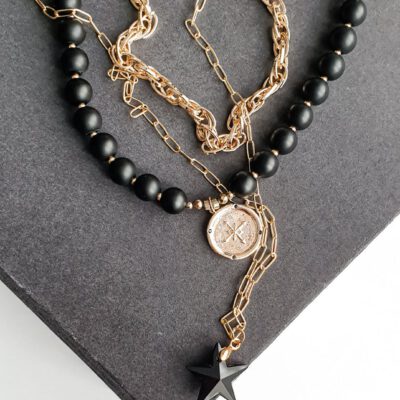 Trijų eilių vėrinys su grandinėmis