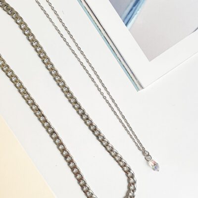 2 eilių kaklo papuošalas