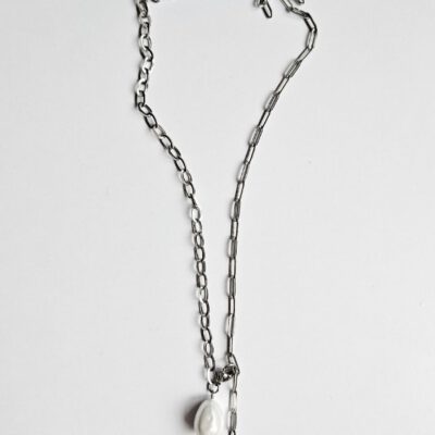 Grandinėlė su perlo pakabuku