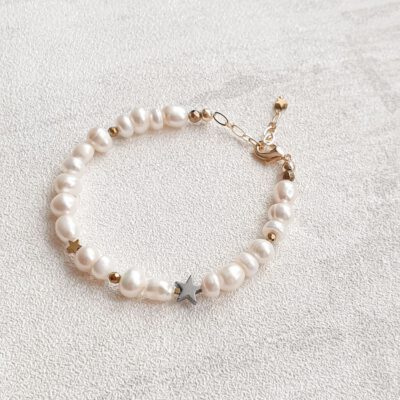 Apyrankė su perlais ir žvaigždelėmis