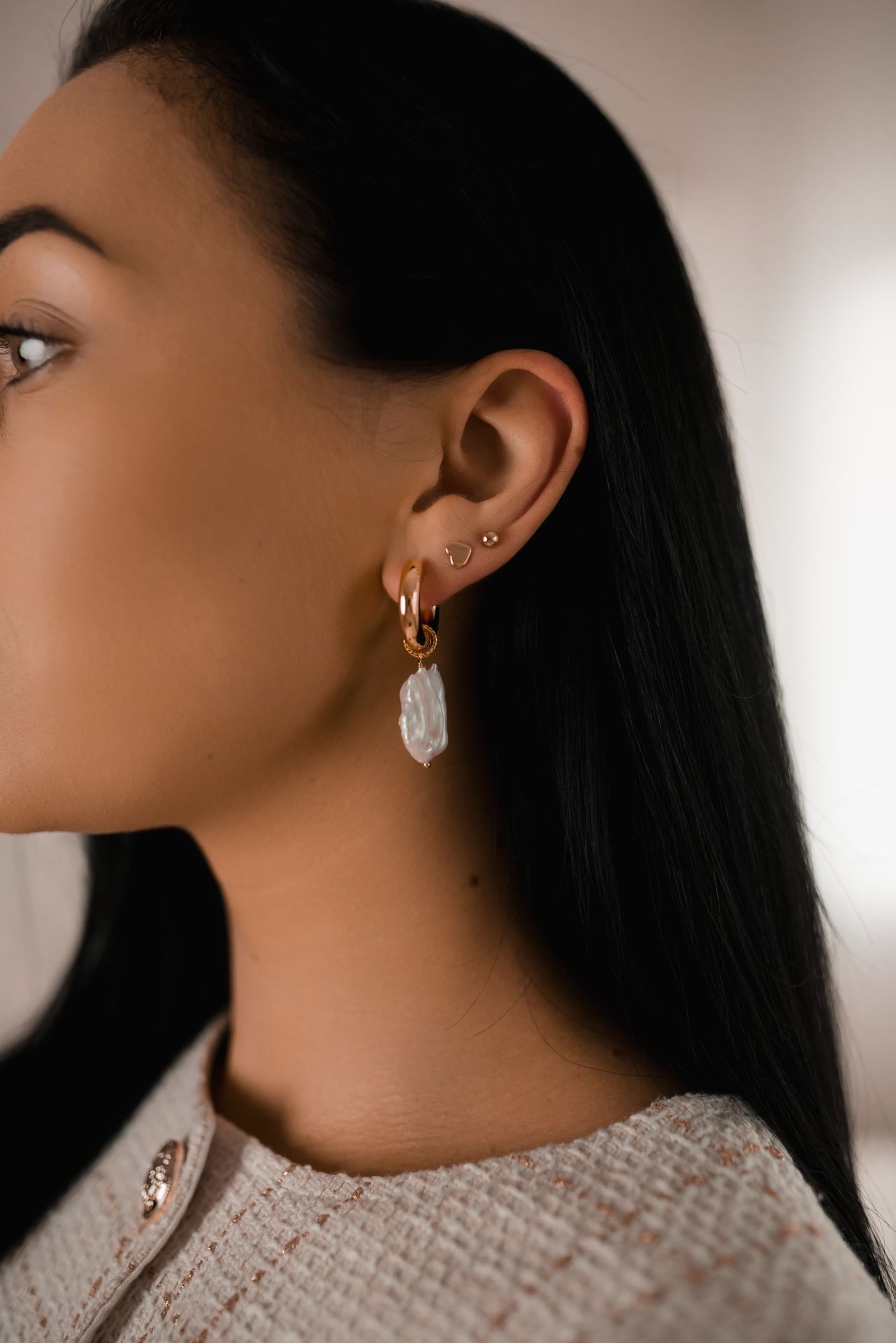 Auskarai su natūraliais keshi perlais